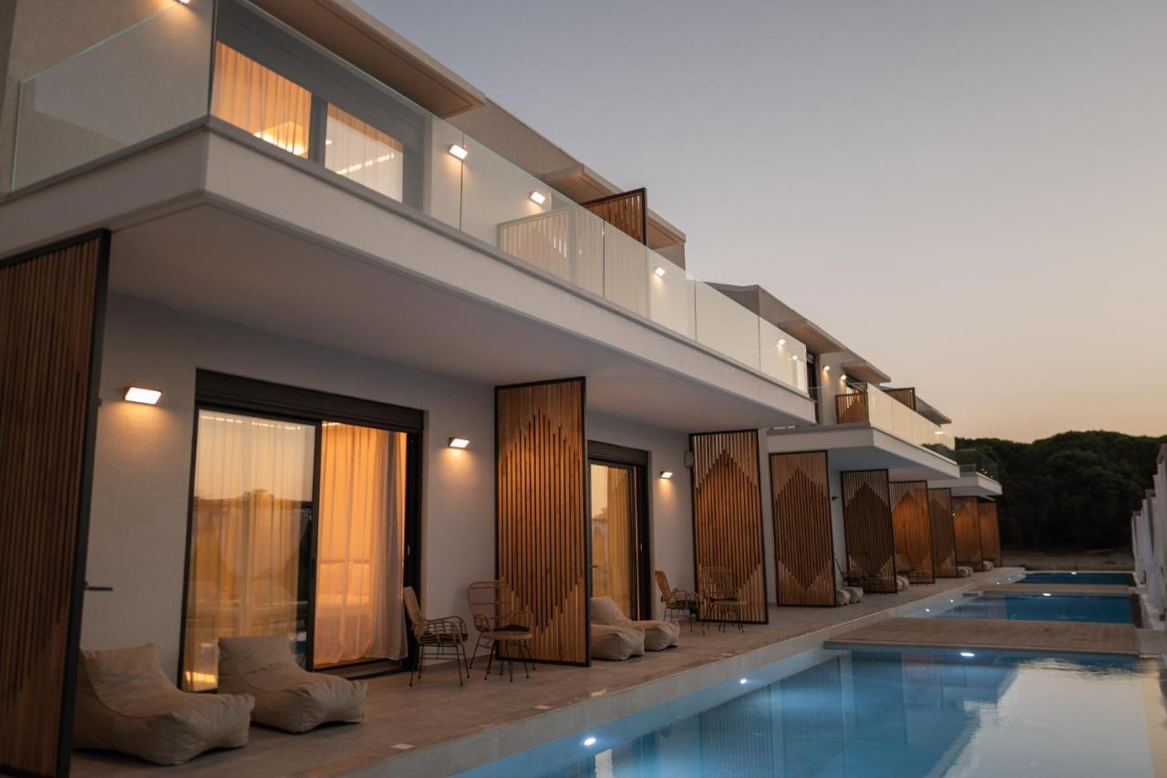 Salt Boutique Hotel Palouki Екстер'єр фото
