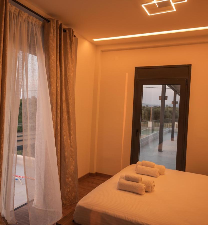Salt Boutique Hotel Palouki Екстер'єр фото